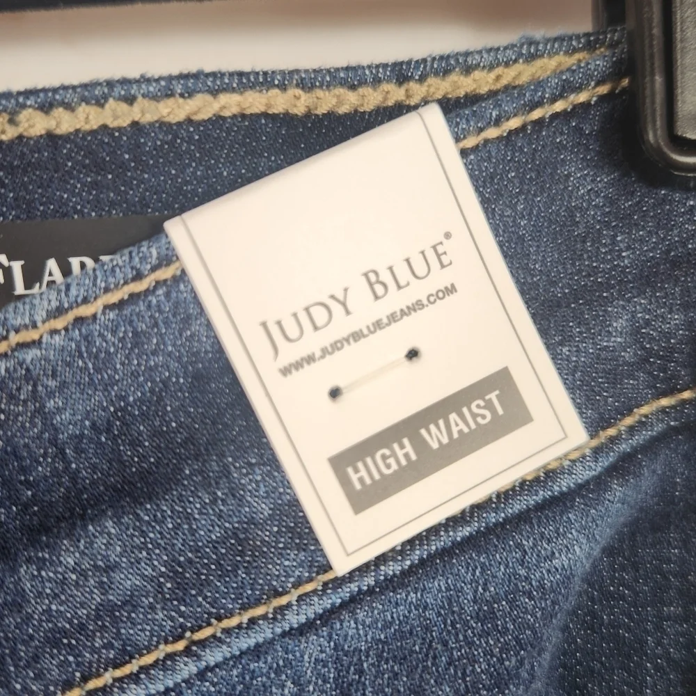 Judy Blue Natalie High Rise Flare Jeans Raw Hem Dark Wash Stretch Denim Size 30